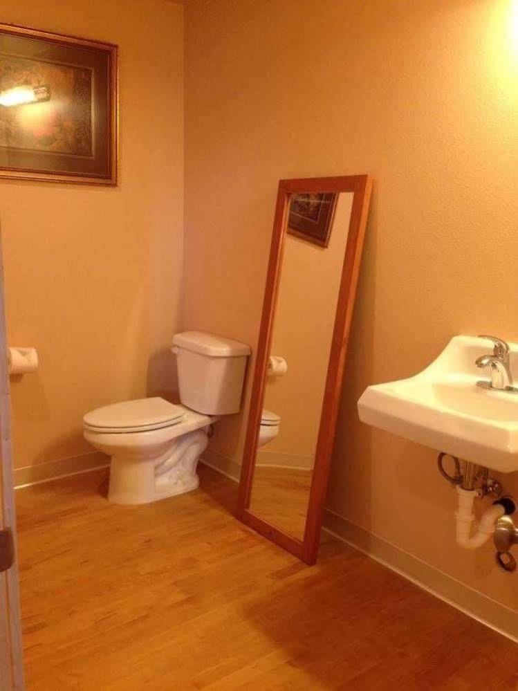 Orca Inn Suites Ferndale Buitenkant foto